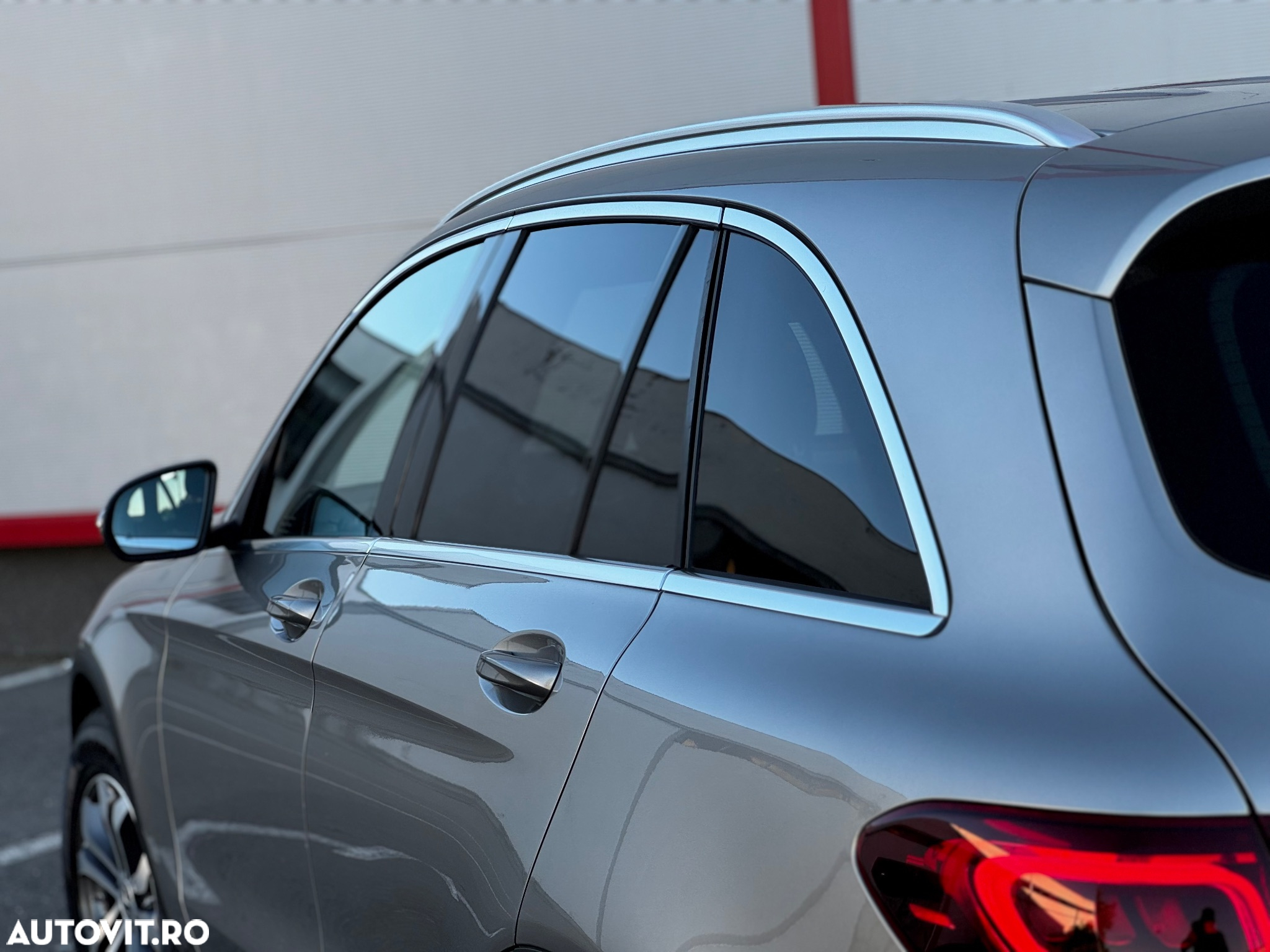 Mercedes-Benz GLC 220 d 4Matic 9G-TRONIC Exclusive - 31