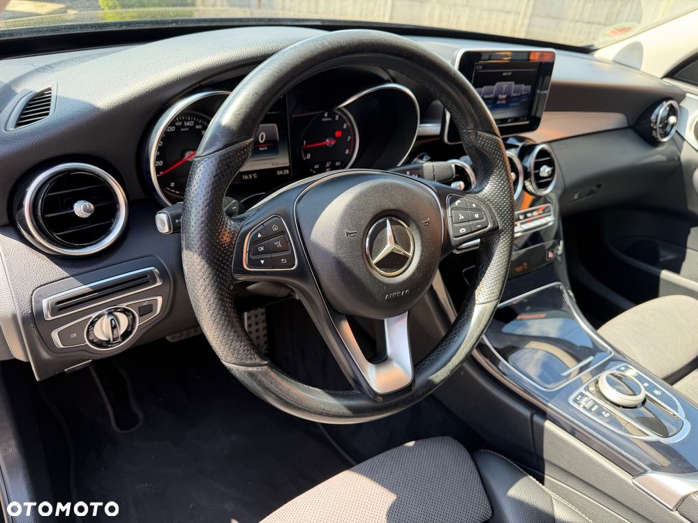 Mercedes-Benz Klasa C 180 7G-TRONIC Avantgarde Edition - 12