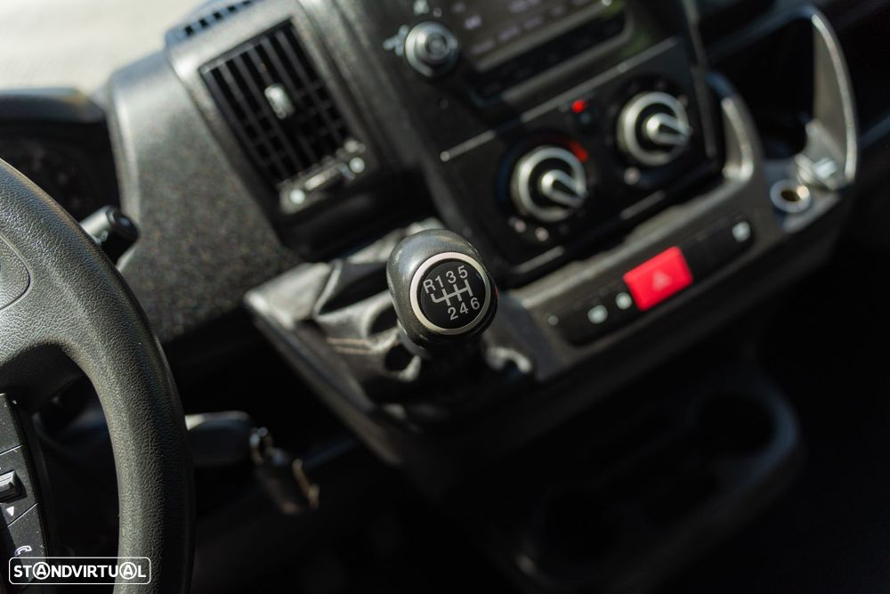 Citroën JUMPER 7 LUGARES - 15