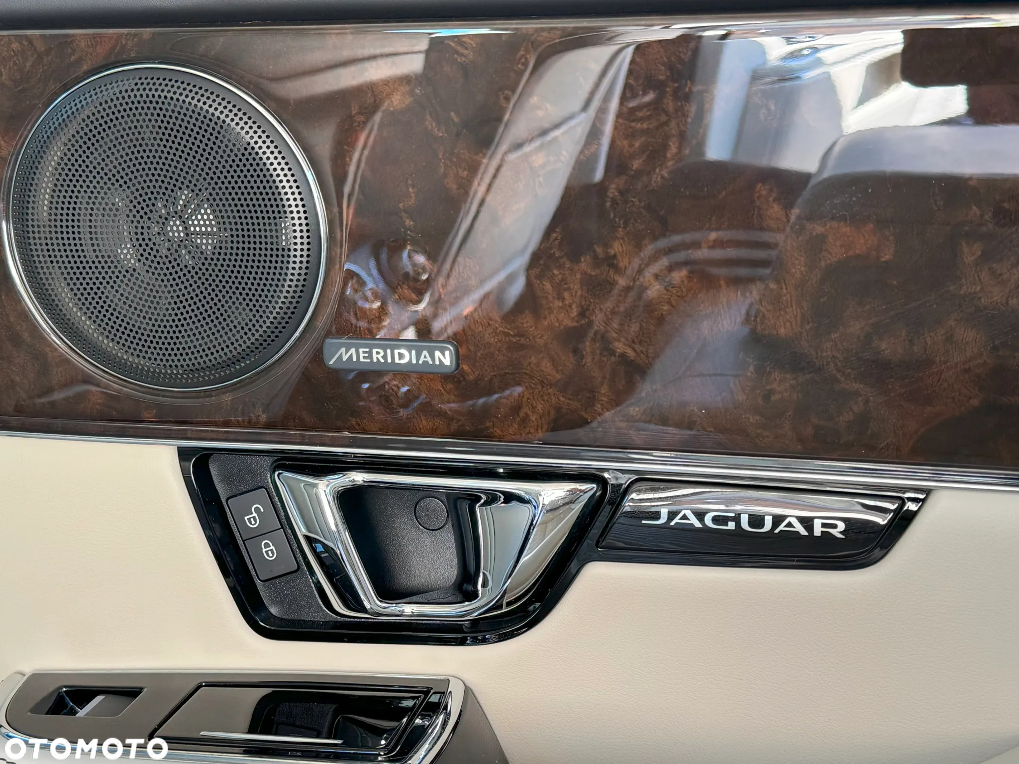 Jaguar XJ 3.0 D V6 XJ50 - 28