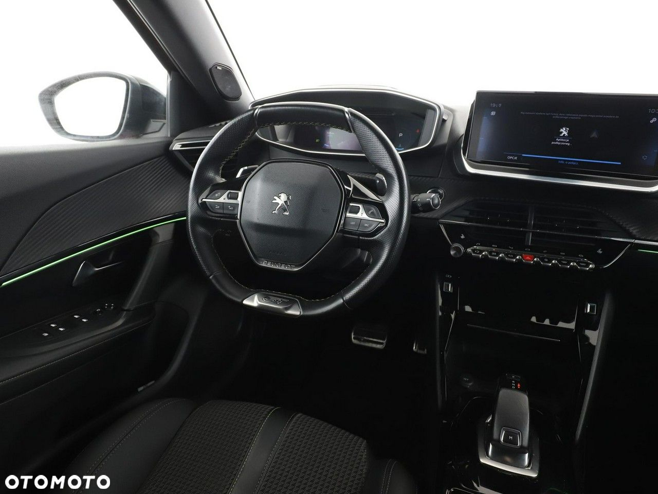 Peugeot 2008 PureTech 130 EAT8 GT - 16
