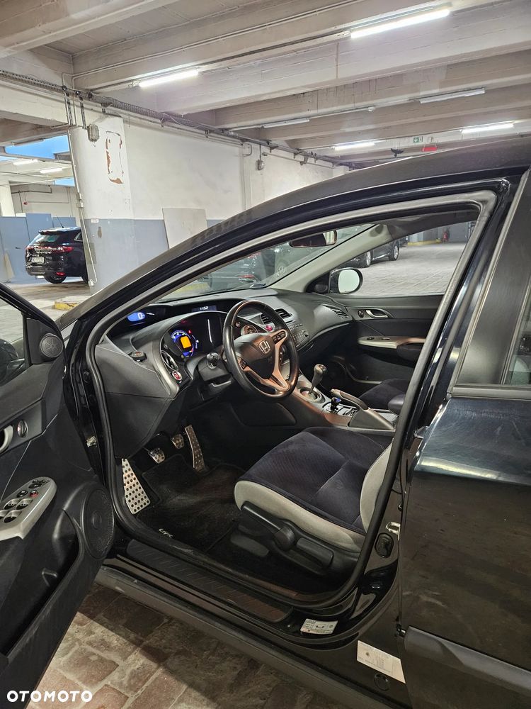 Honda Civic 1.8 Executive - 10