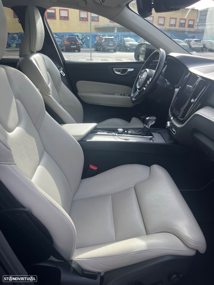 Volvo XC 60 2.0 D4 Inscription AWD Geartronic - 17