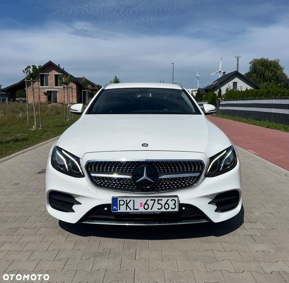 Mercedes-Benz Klasa E 220 d 9G-TRONIC - 2