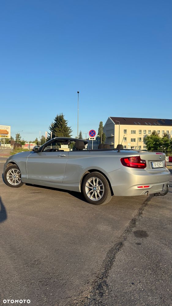 BMW Seria 2 218d - 21