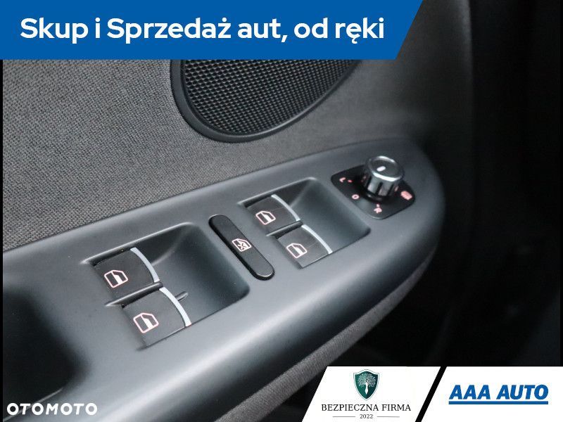 Volkswagen Golf Plus - 14