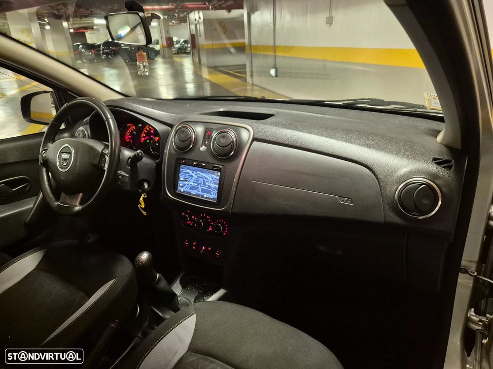 Dacia Sandero 0.9 TCe Stepway - 38