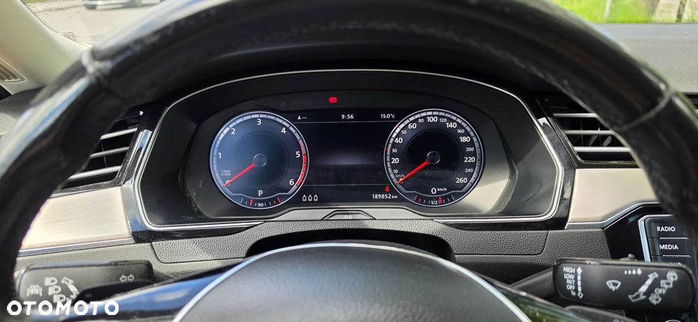 Volkswagen Passat - 5