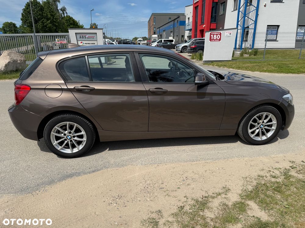 BMW Seria 1 116i Sport Line - 11