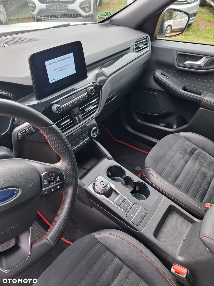 Ford Kuga - 4