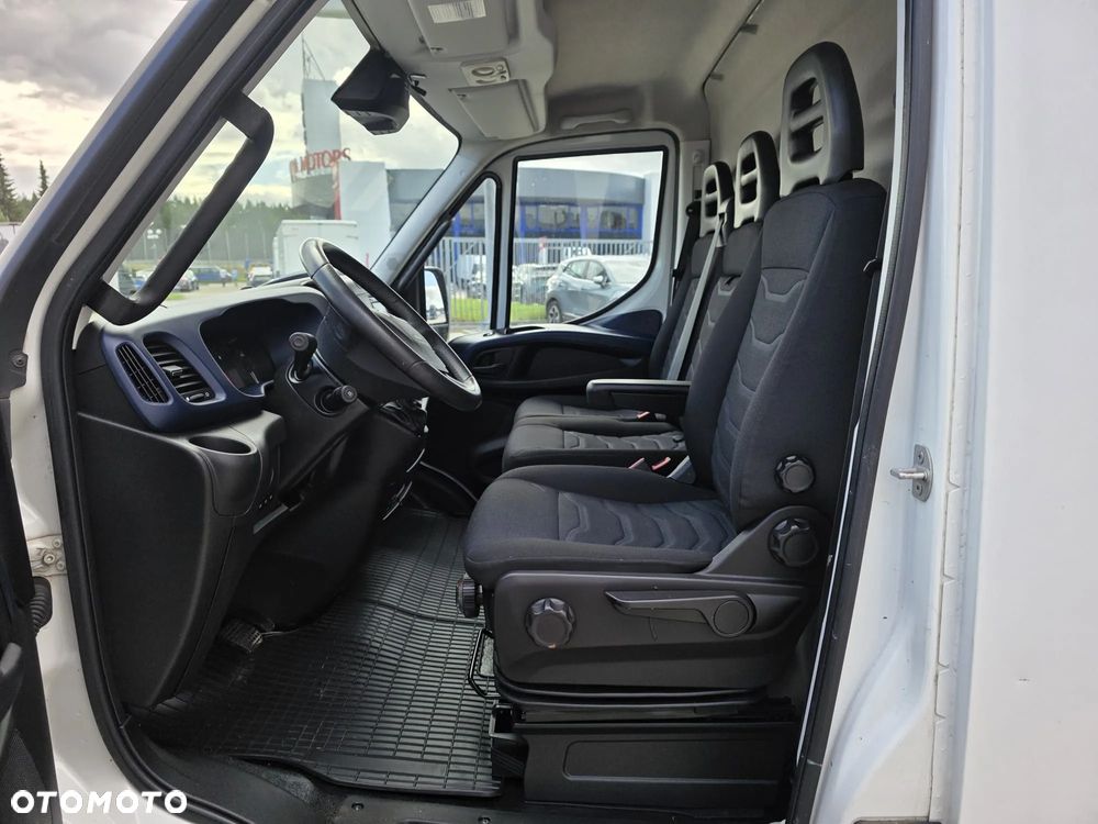 Iveco 35S18A8 Automat Maxi Blaszak Silnik 3L 180KM  16m3 - 10