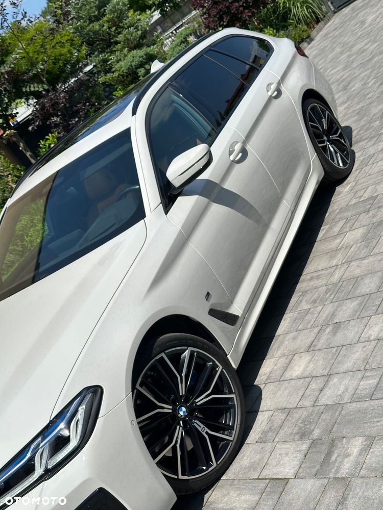 BMW Seria 5 530d xDrive Sport - 3