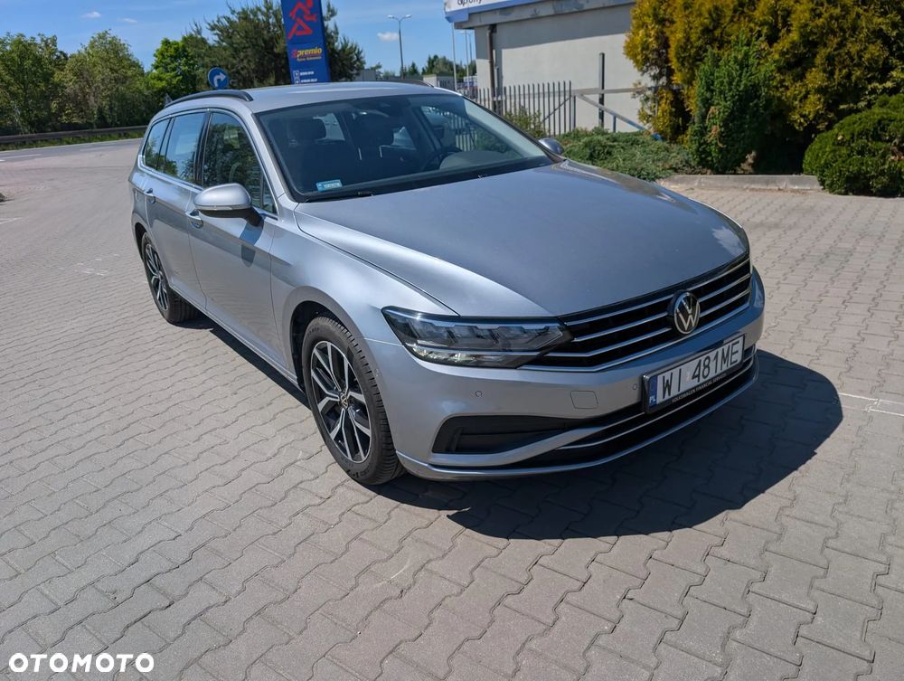 Volkswagen Passat 1.5 TSI EVO Business DSG - 1