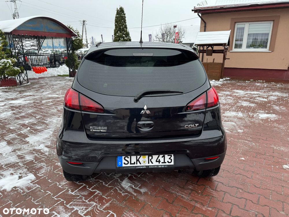 Mitsubishi Colt - 10