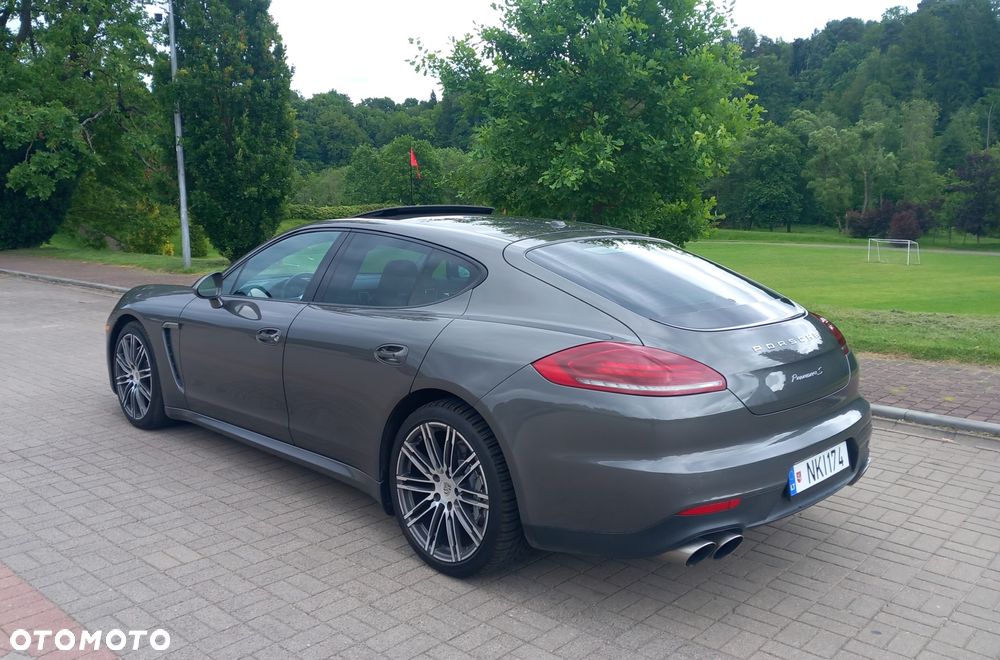 Porsche Panamera S - 5