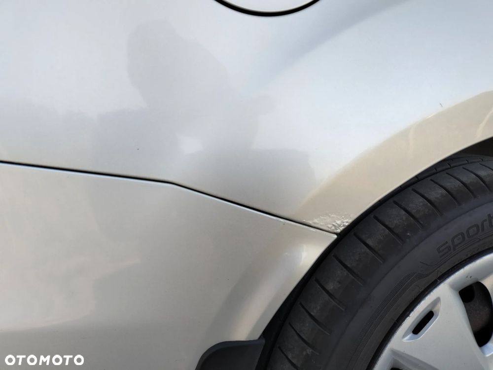 Ford Focus 1.6 TDCi Ambiente - 7