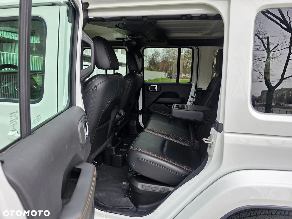 Jeep Wrangler Unlimited 2.0 Turbo PHEV 4xe Sahara - 23