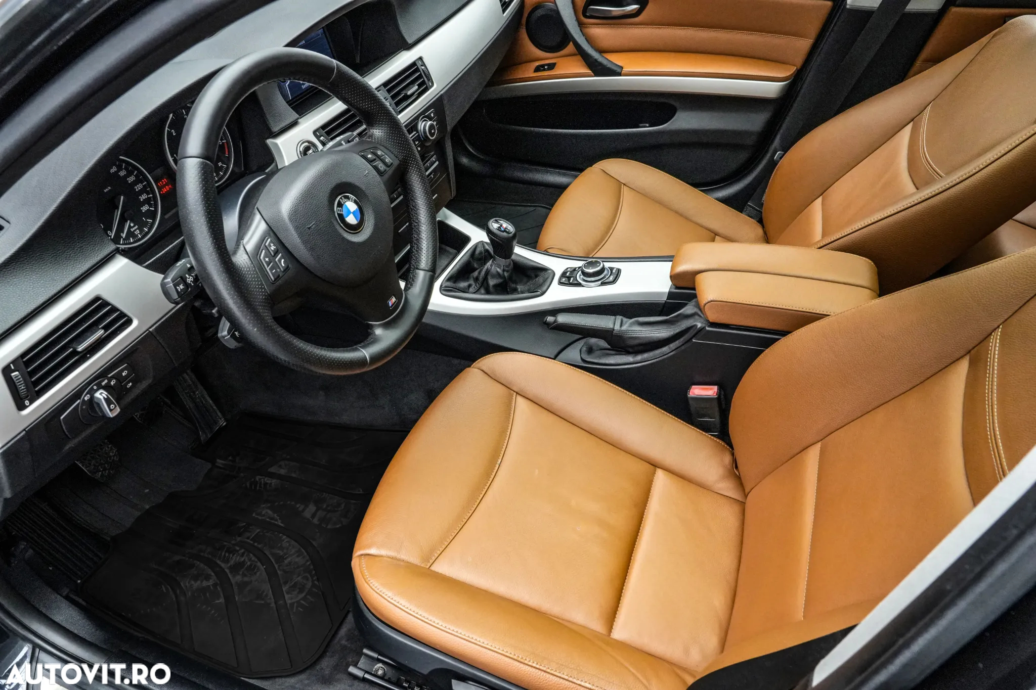 BMW Seria 3 318d - 10