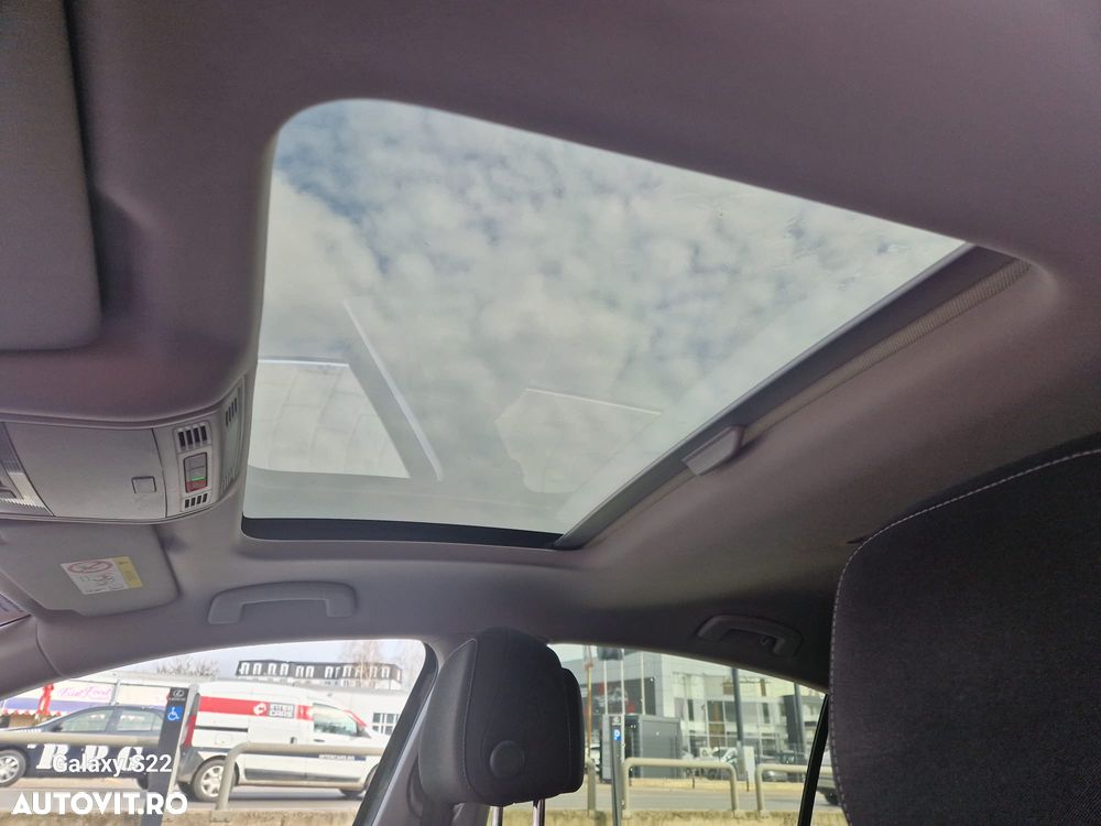 Volkswagen Passat 2.0 TDI DSG Comfortline - 24