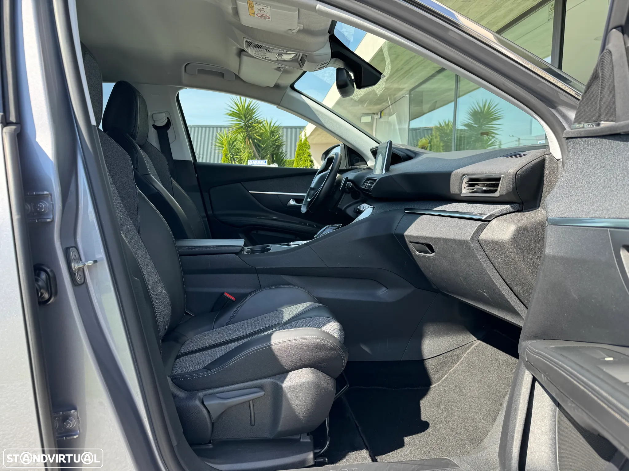 Peugeot 3008 1.6 BlueHDi Allure EAT6 J18 - 29