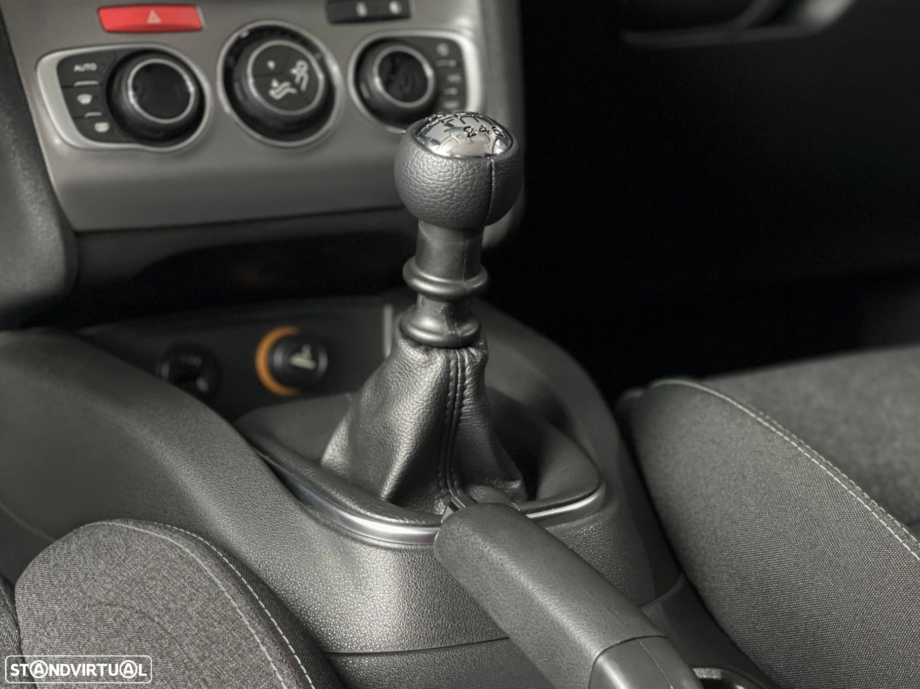 Citroën C4 1.2 PureTech Feel - 7