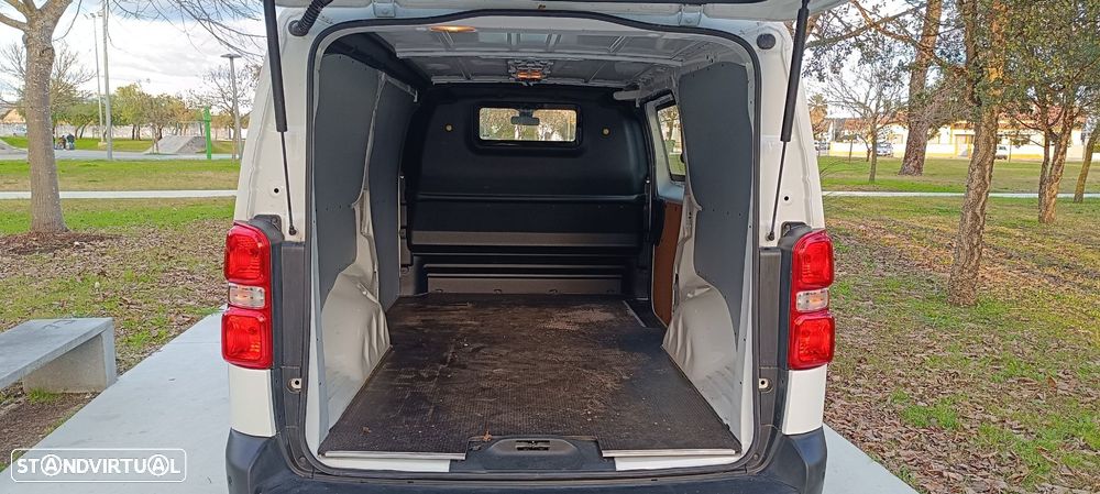 Citroën Jumpy 2.0 BlueHDi XL Club Confort Semi-Vidrado - 20