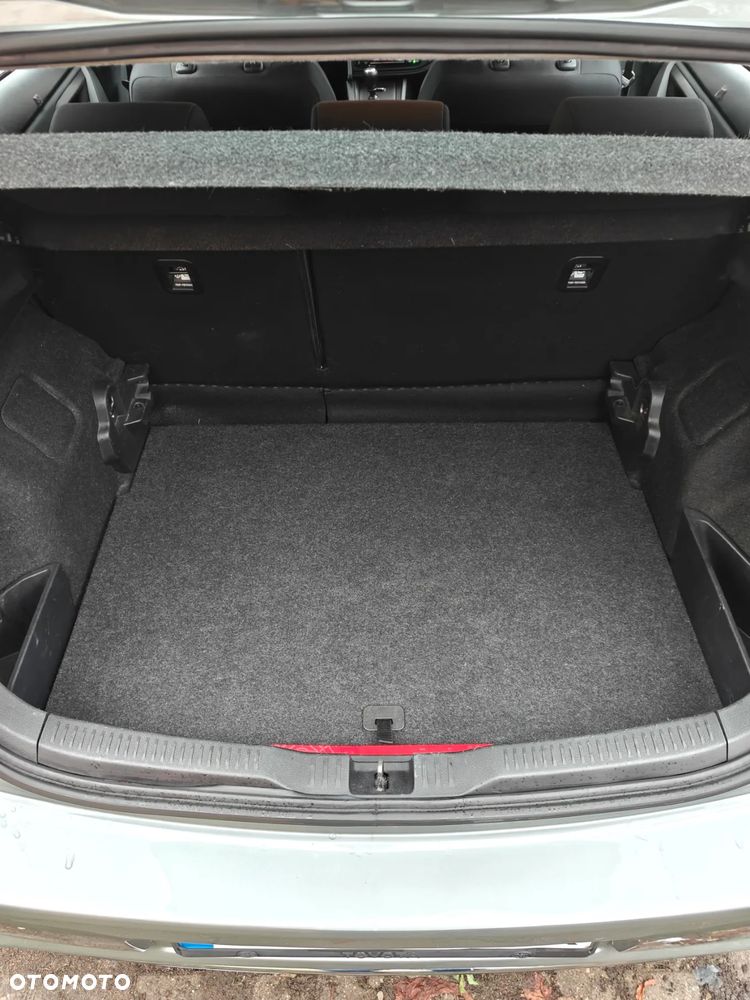 Toyota Auris 1.2 Turbo Edition-S - 4