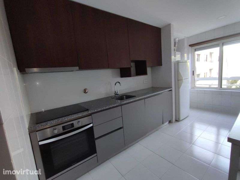 Apartamento T2 para arrendamento em Águas Santas, Maia - Grande imagem: 4/12