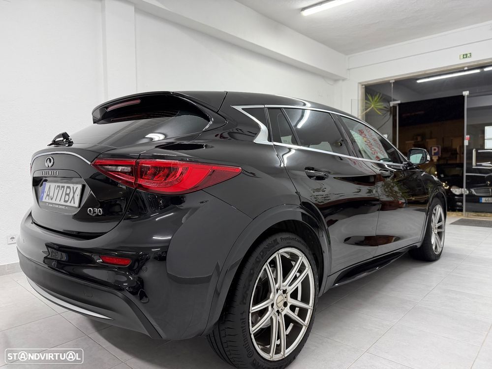 Infiniti Q30 1.5d DCT Business - 6