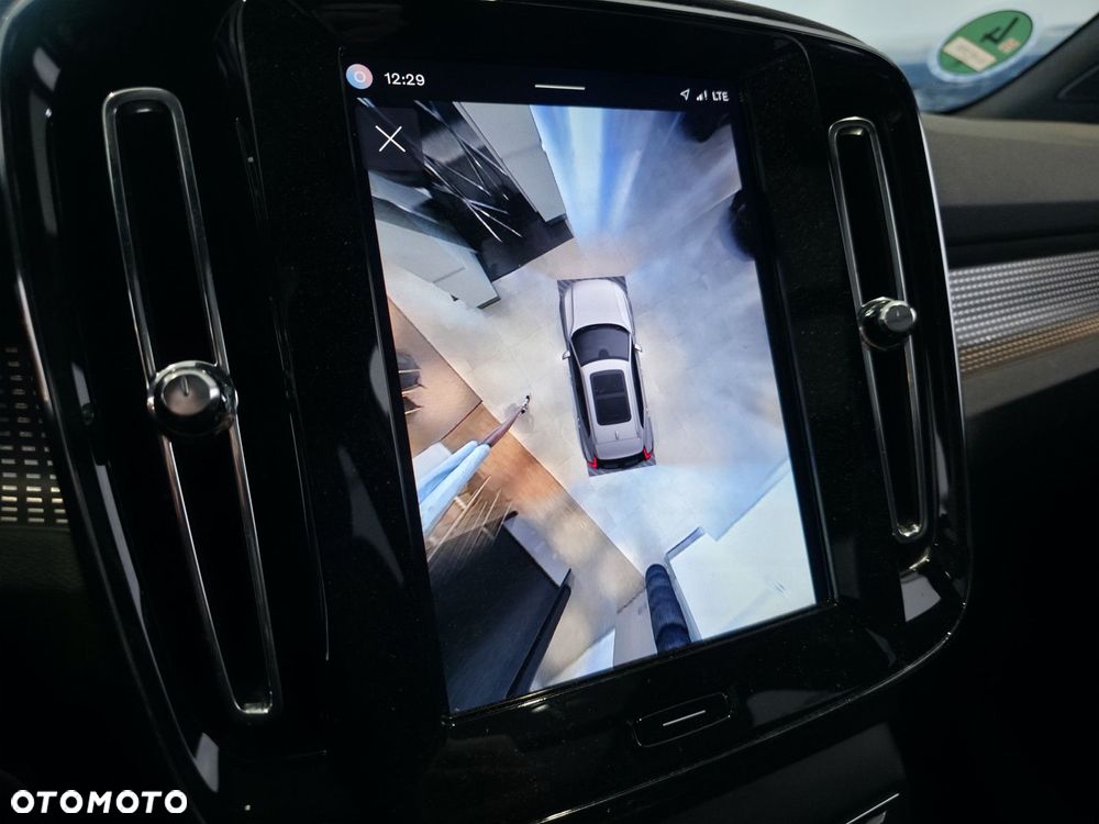 Volvo XC 40 - 22