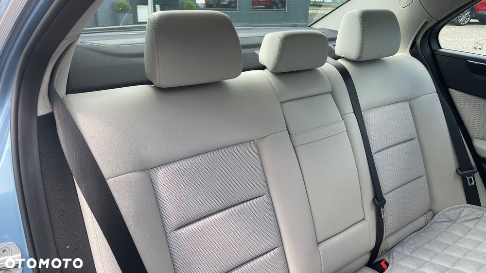 Mercedes-Benz Klasa E 350 CDI 4-Matic BlueEff Elegance - 25