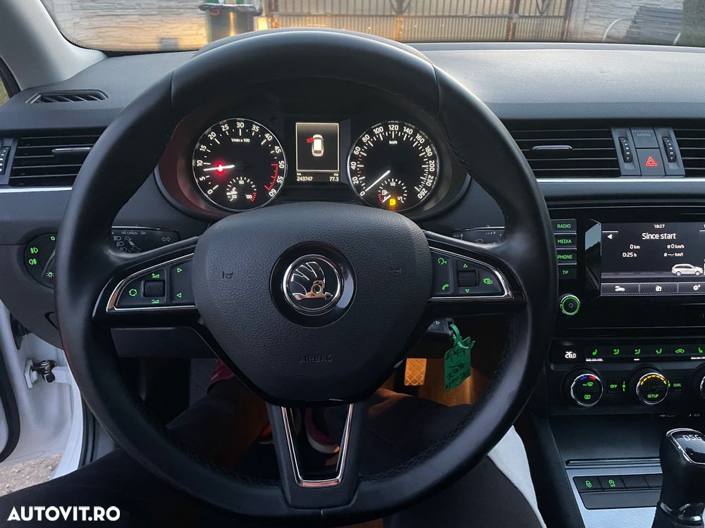 Skoda Octavia - 25