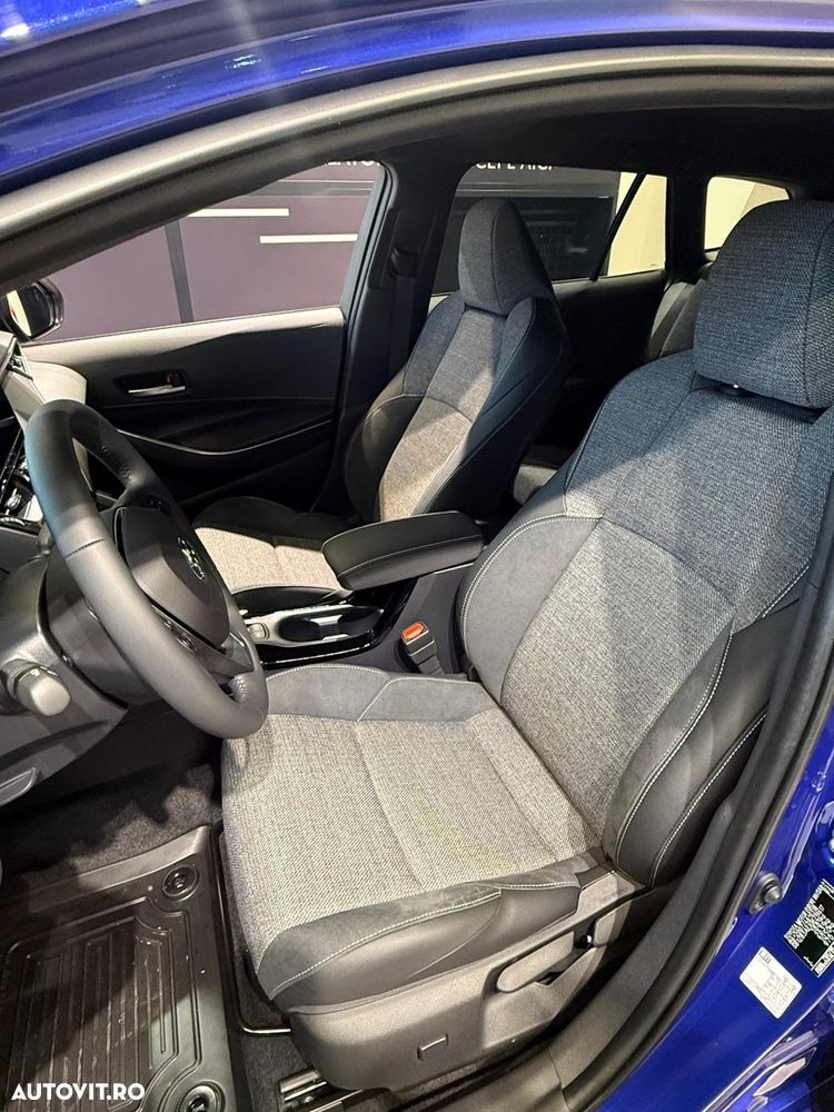 Toyota Corolla 1.8 HSD Dynamic - 11