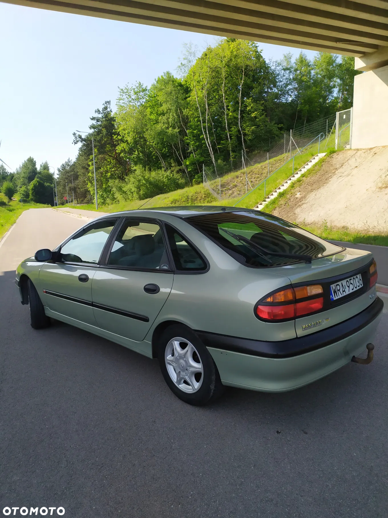 Renault Laguna 1.6 Concorde - 10