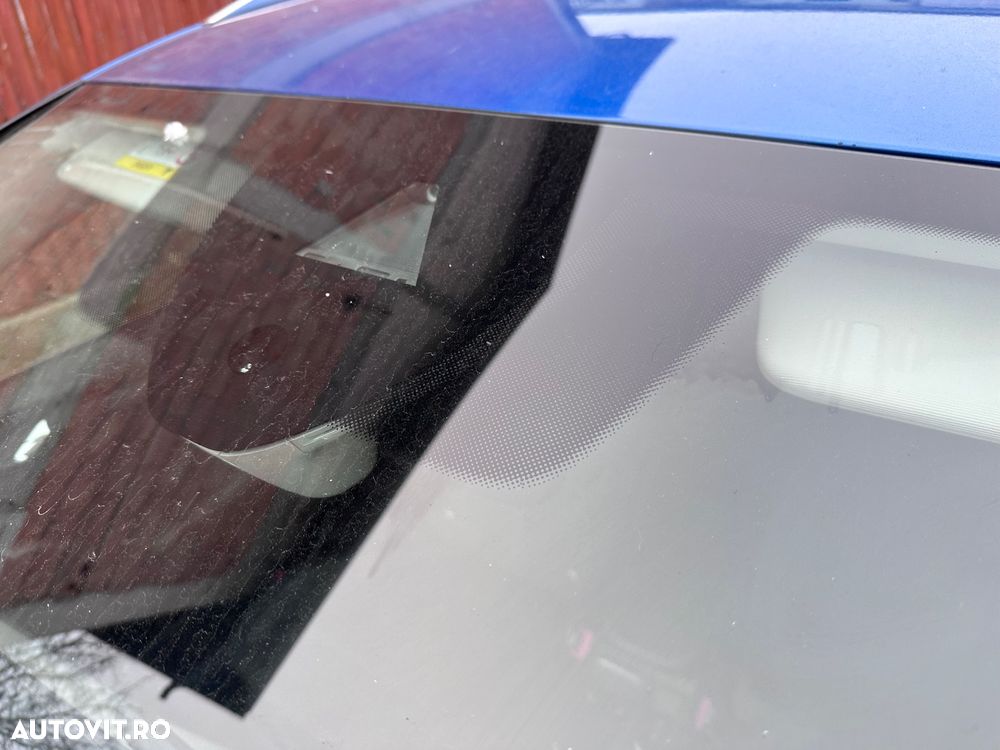 Skoda Octavia Combi 2.0 TDI (Green tec) RS - 16