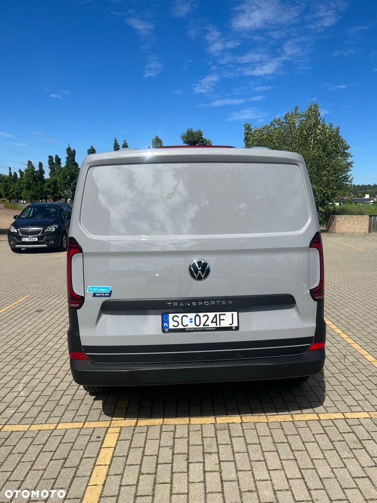 Volkswagen Transporter - 4