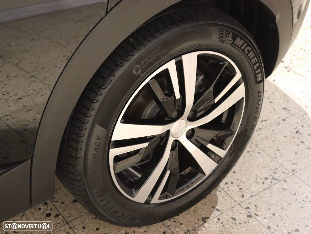 Peugeot 3008 1.6 Hybrid GT Pack e-EAT8 - 35