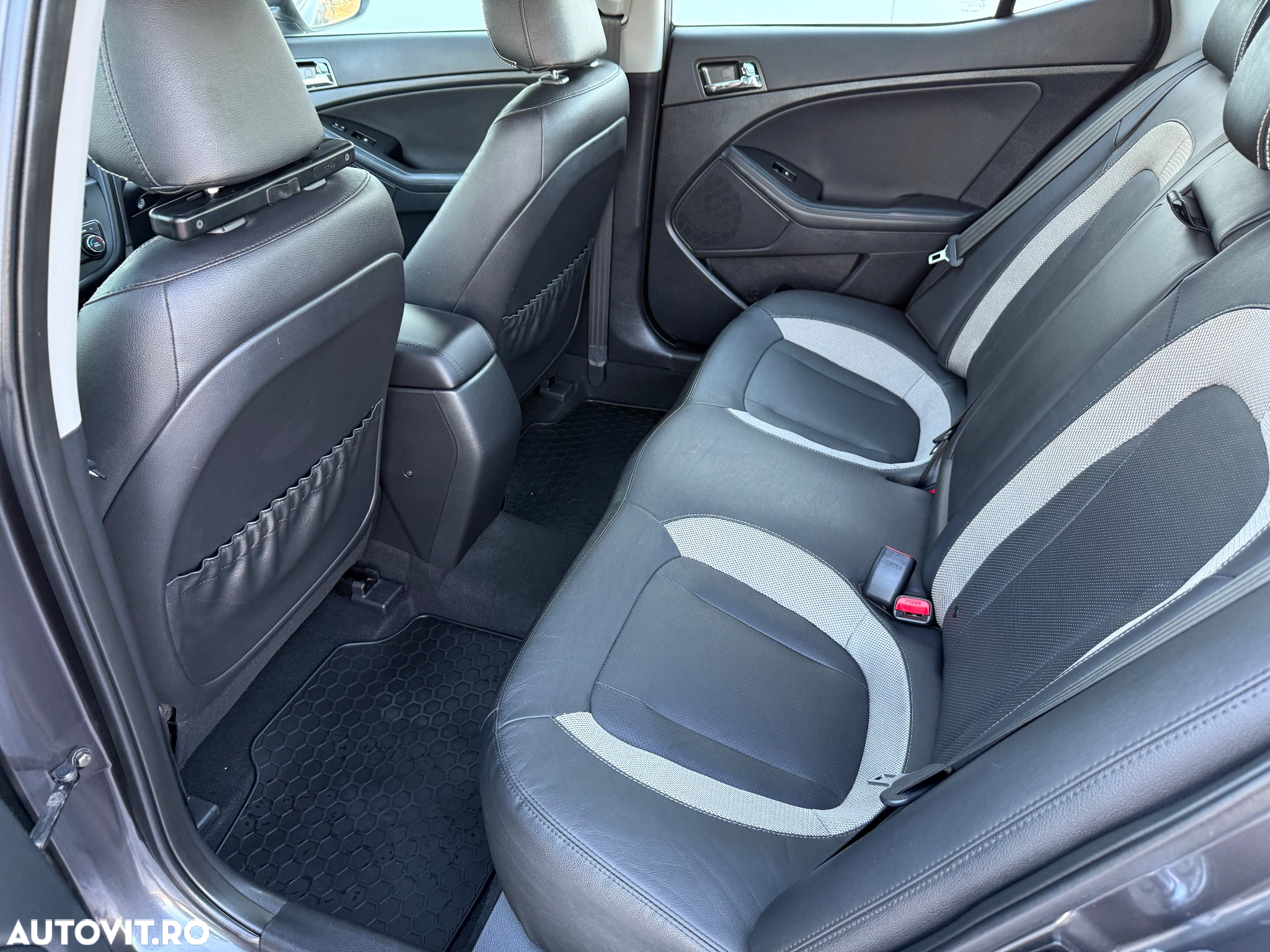 Kia Optima 1.7 CRDI EcoDynamics Edition 7 - 12