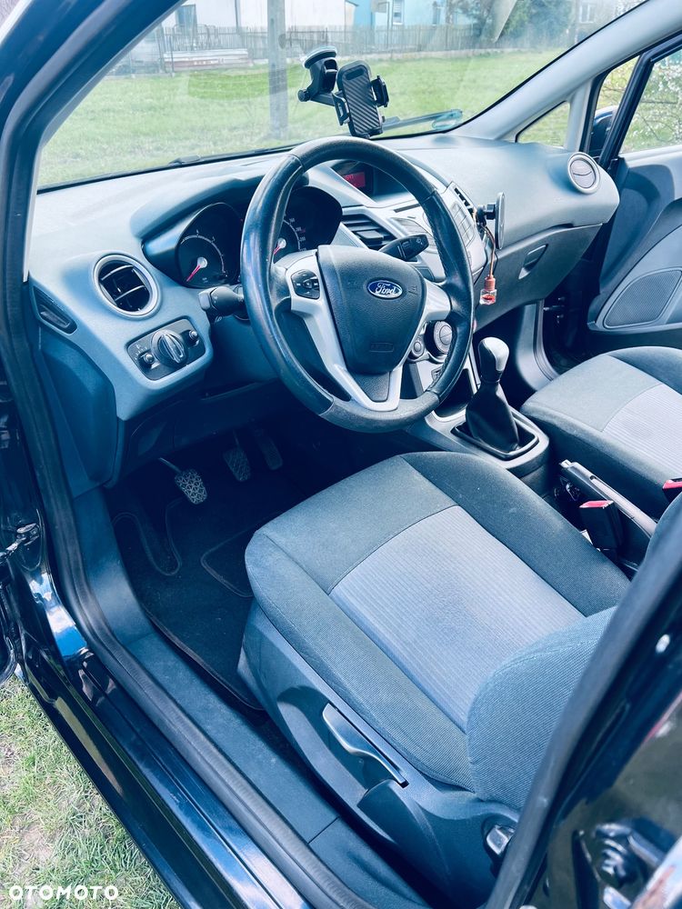 Ford Fiesta - 8