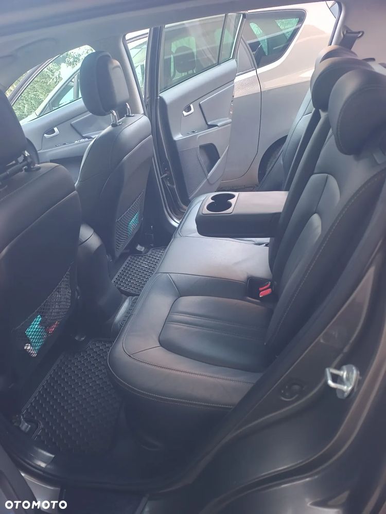 Kia Sportage 2.0 CRDI XL AWD - 10