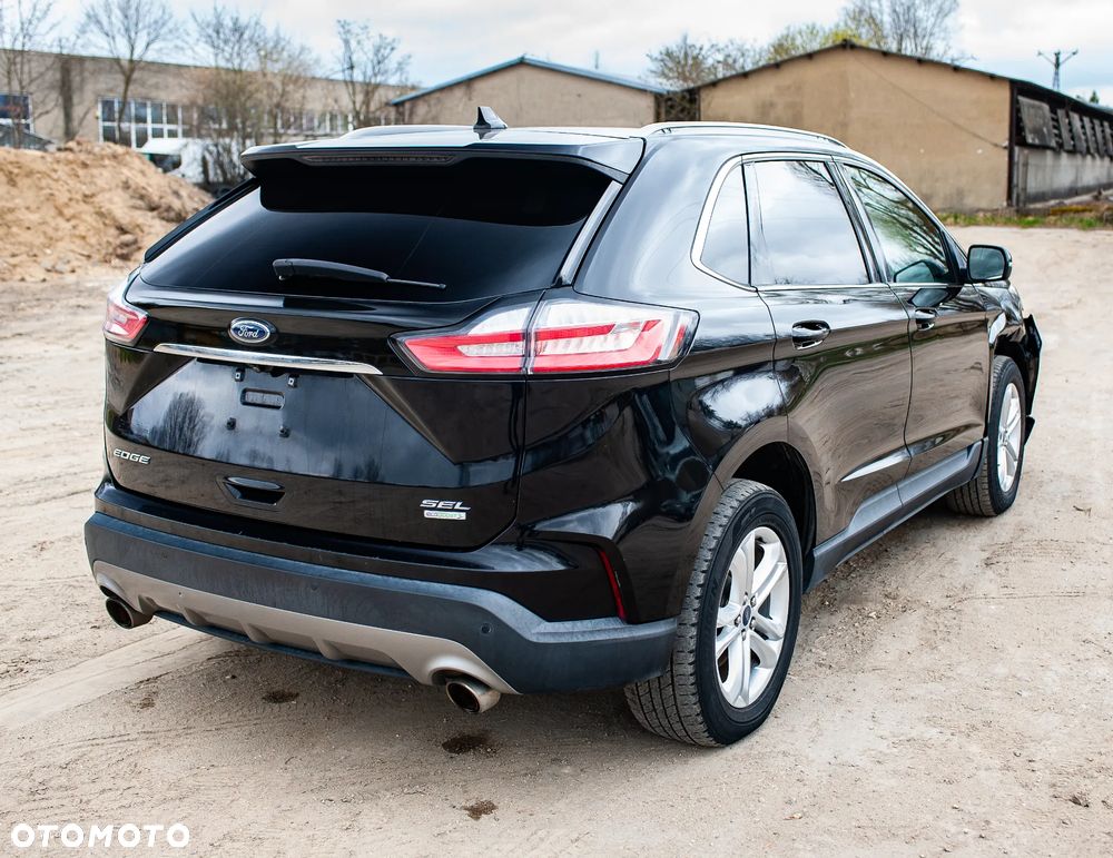 Ford Edge - 12