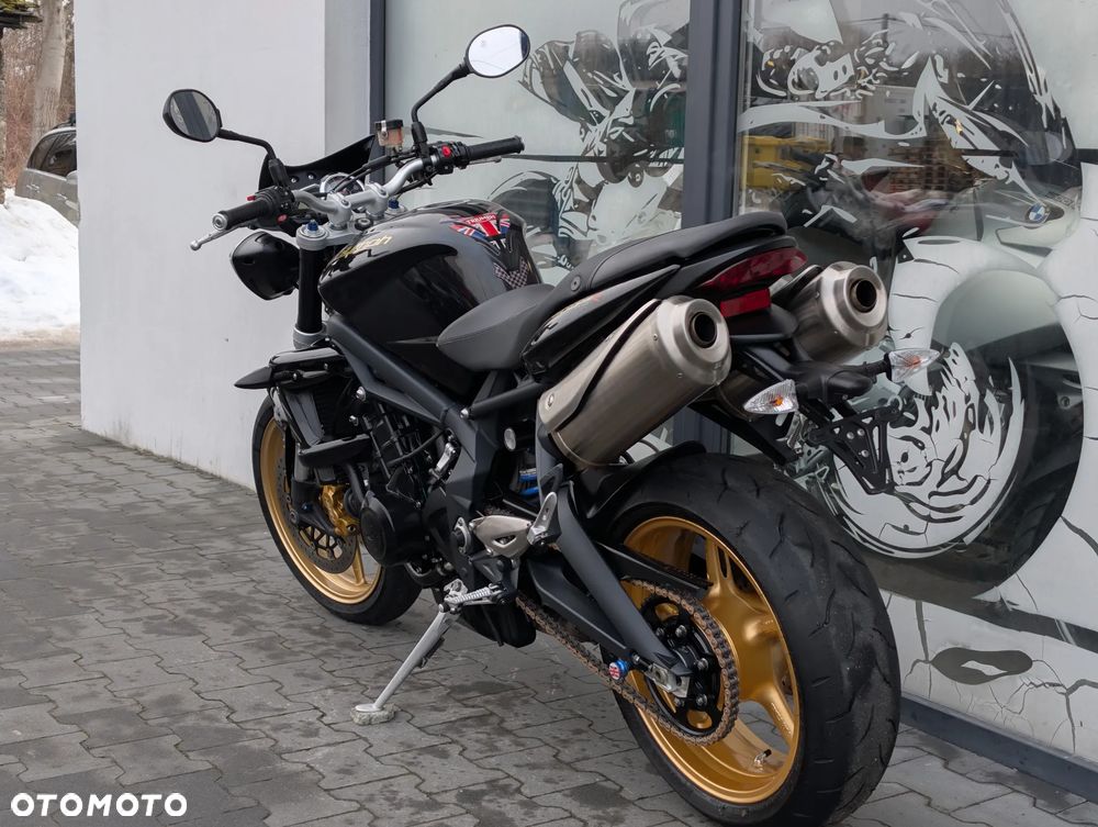 Triumph Street Triple - 26