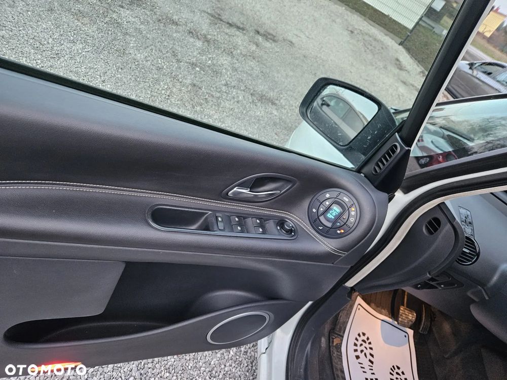 Renault Espace 2.0 dCi FAP Privilege - 16