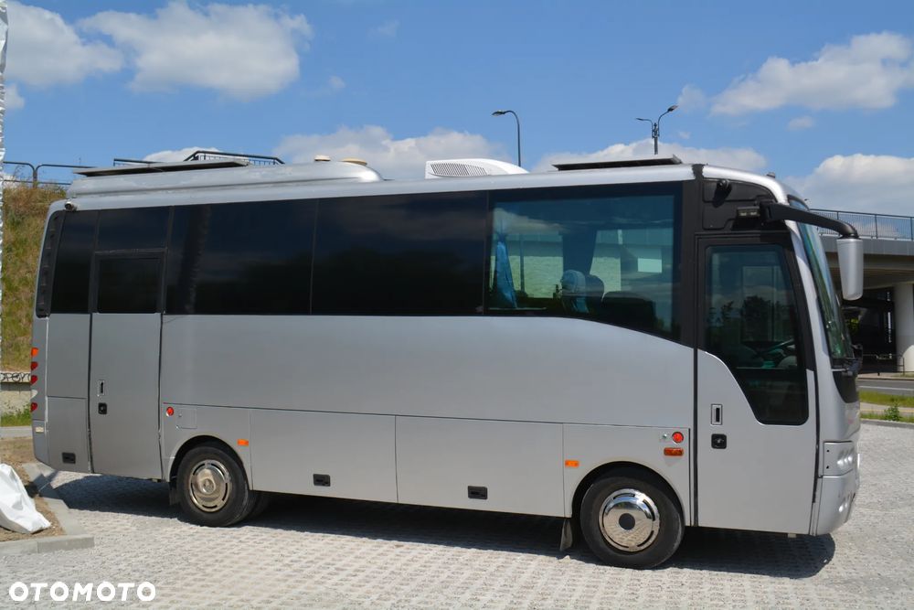Isuzu kamper turquoise - 5