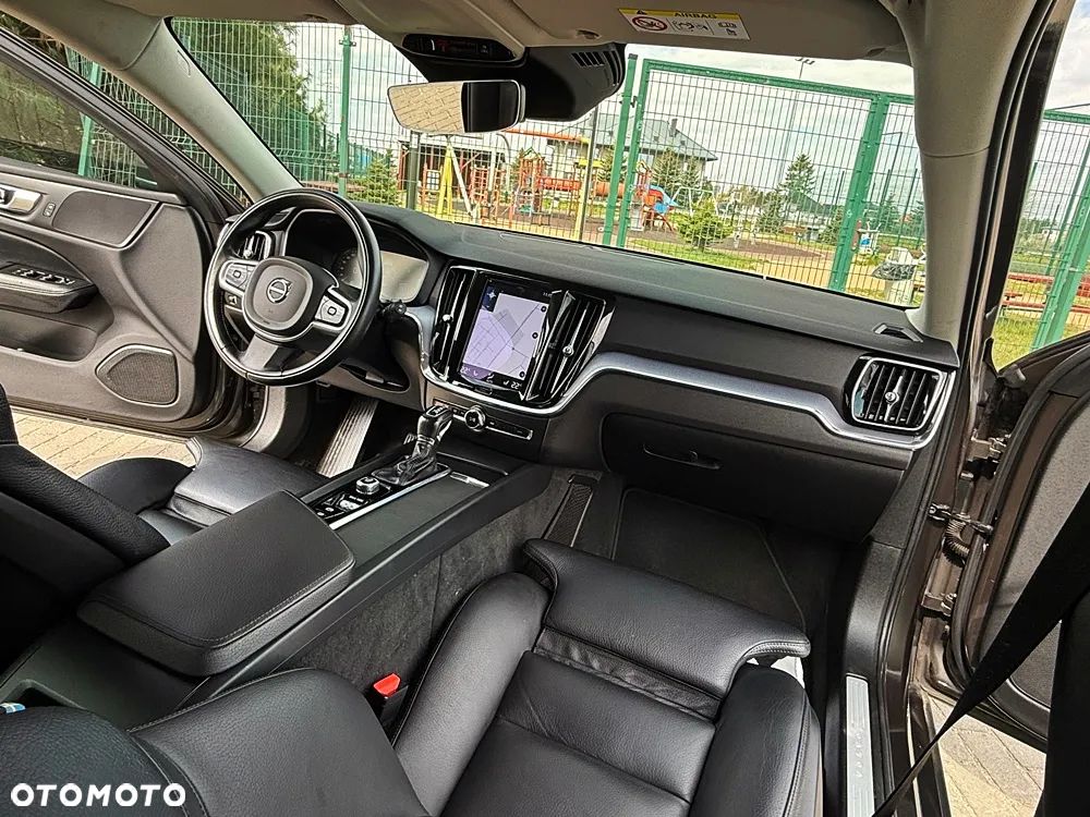 Volvo V60 D3 Geartronic Momentum Pro - 32