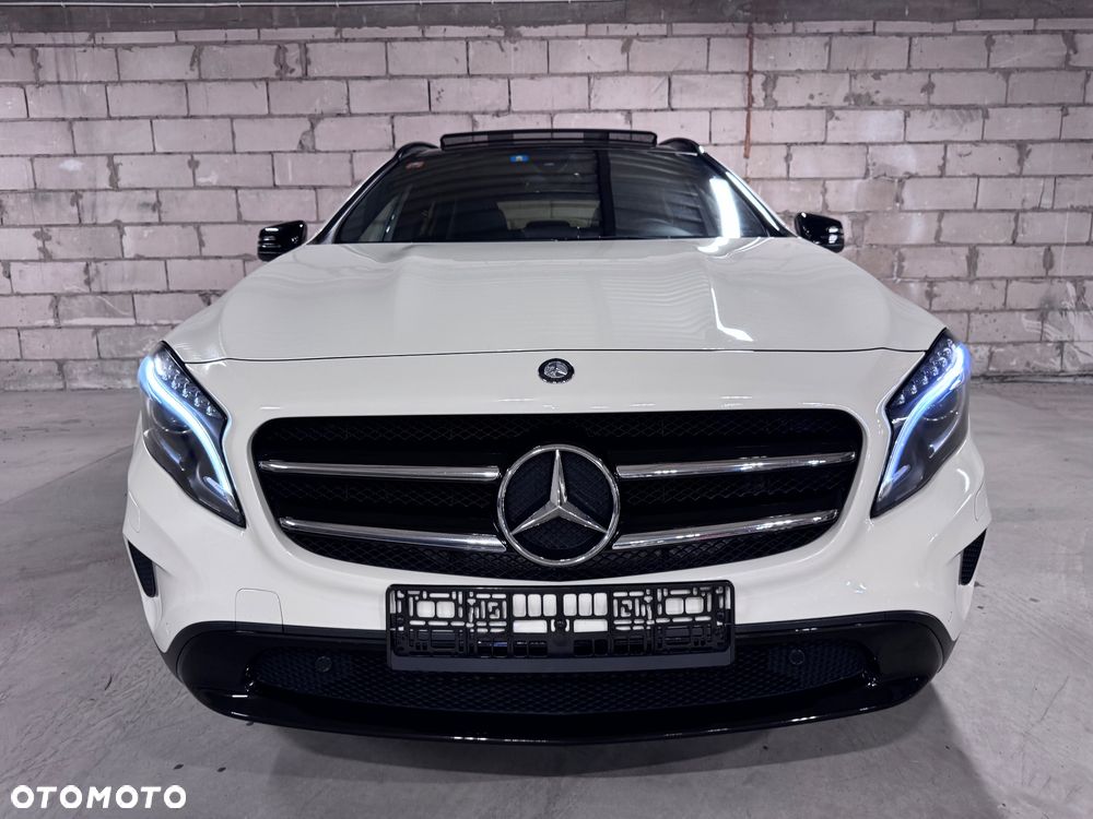 Mercedes-Benz GLA 200 7G-DCT Edition 1 - 12