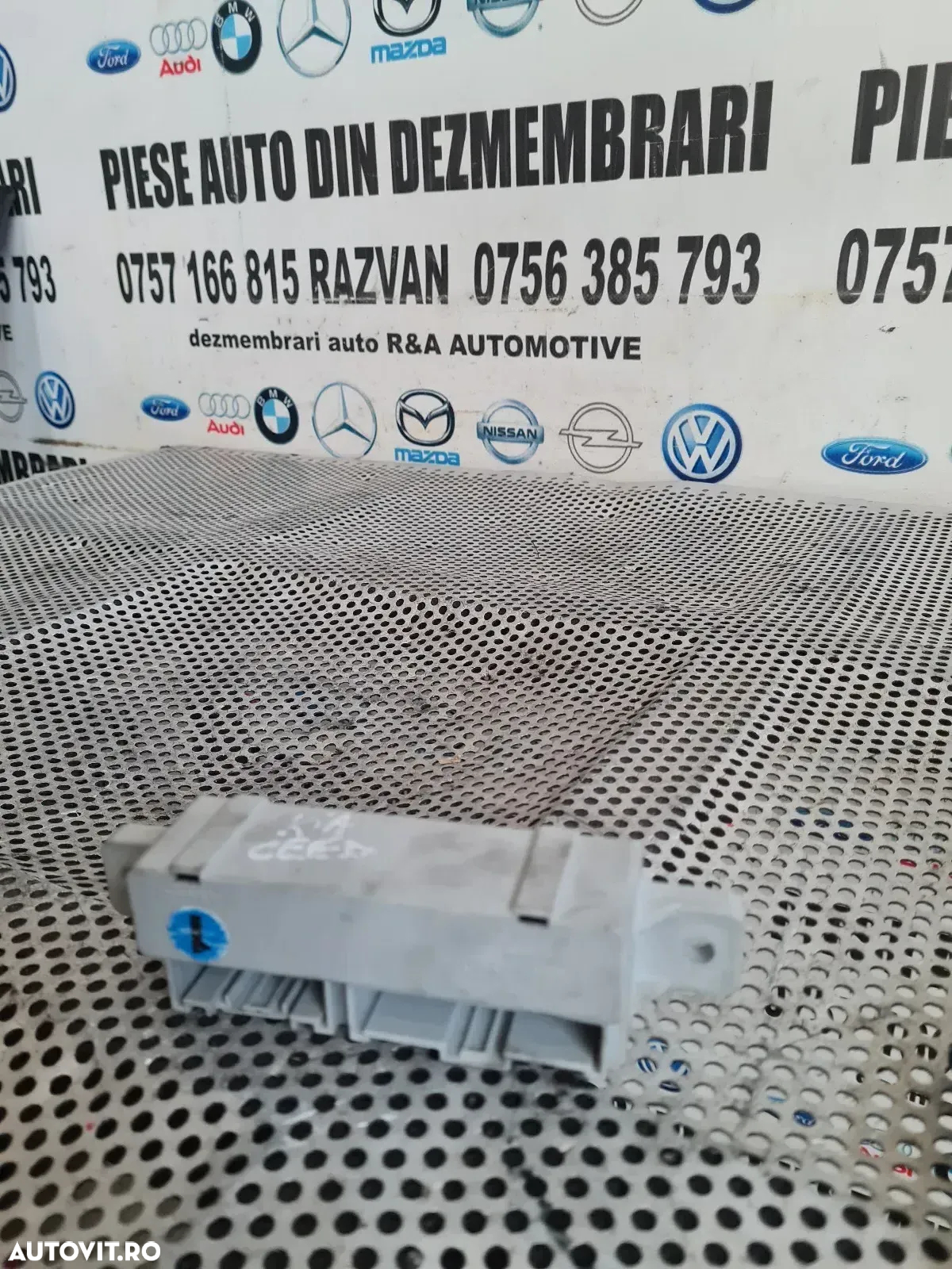 Panou Modul Tablou Releu Kia Ceed An 2006-2007-2008-2009 Cod -1H110 - Dezmembrari Arad - 2