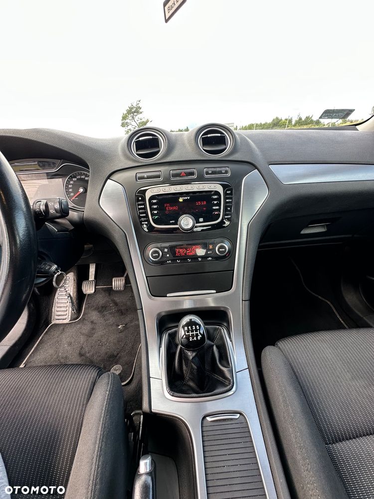 Ford Mondeo - 15
