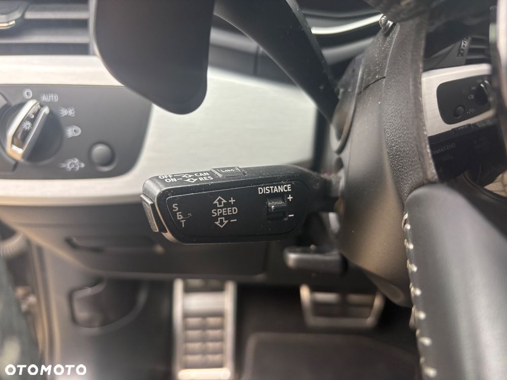Audi A4 Avant 2.0 TDI S tronic quattro - 19