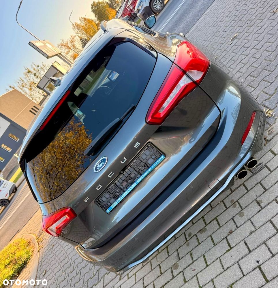 Ford Focus 1.5 TDCi DPF Start-Stopp-System ST-Line - 10